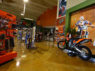 Χριστουγεννιάτικο Bazzar για αναβάτες μοτοσικλετών